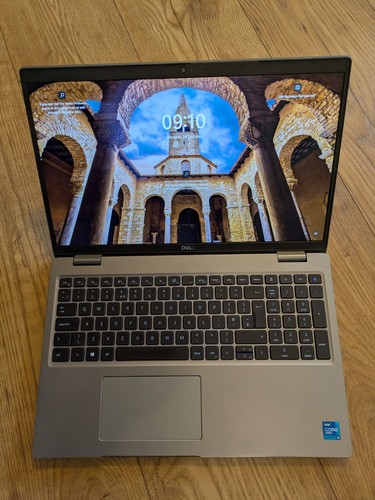 Dell latitude 5520 core - core, i5
